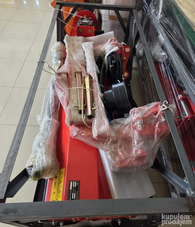 Traktorski zglobni - bočni tarup (čekićar) 1.45 i 1.65 m