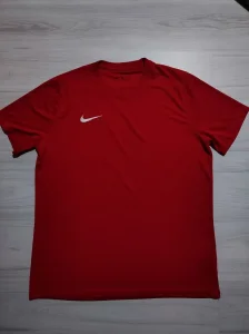 Nike majica vel. XL - kao nova.