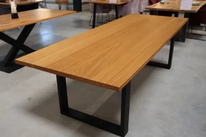 Trpezarijski sto - bukva