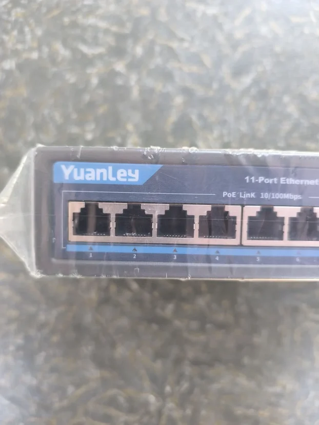 Gigabit 11 port Ethernet Switch 9 Port PoE Yuanley