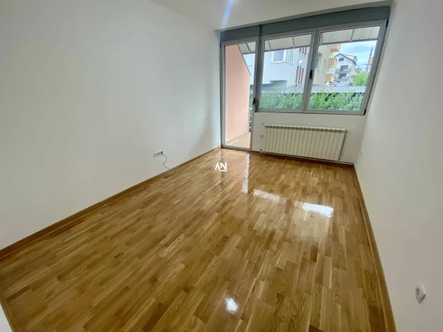 Veselina Masleše, Lekino brdo, 5+ petosobna, 152 m²