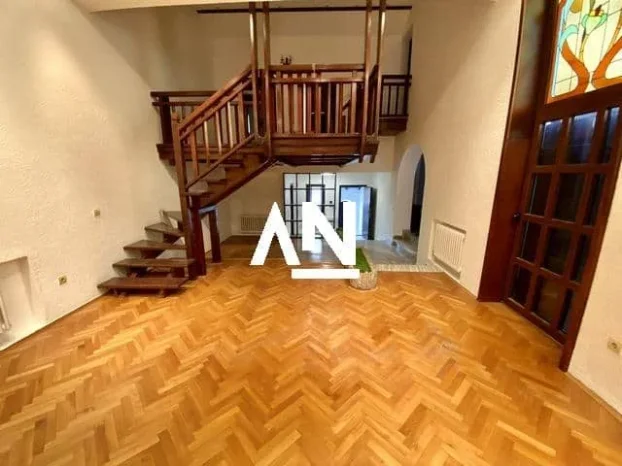 Veselina Masleše, Lekino brdo, 5+ petosobna, 152 m²