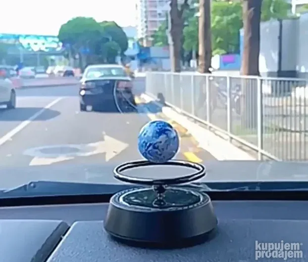 Miris za auto Solarni Difuzor Mesec Foka i Helikopter