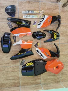 Pocket bike kompletne maske REPSOL plastika komplet sport