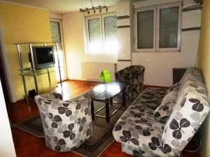 Pravni fakultet, 2.5 dvoiposoban, 63 m²