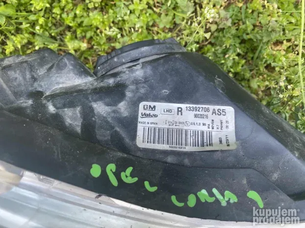 Opel Corsa D desni far restajling od 2010-2014