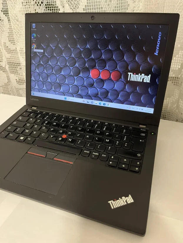 Lenovo ThinkPad X270 - i5 6300, 8GB, 10h Baterija 68+