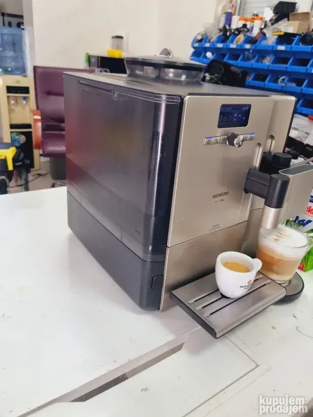 Espresso aparat Siemens EQ7 Plus