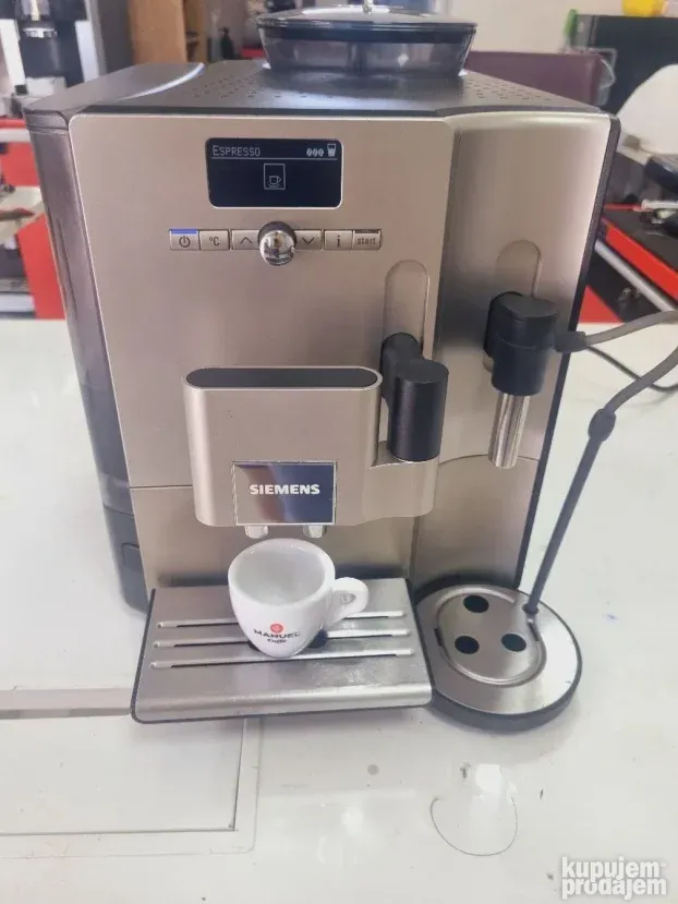 Espresso aparat Siemens EQ7 Plus