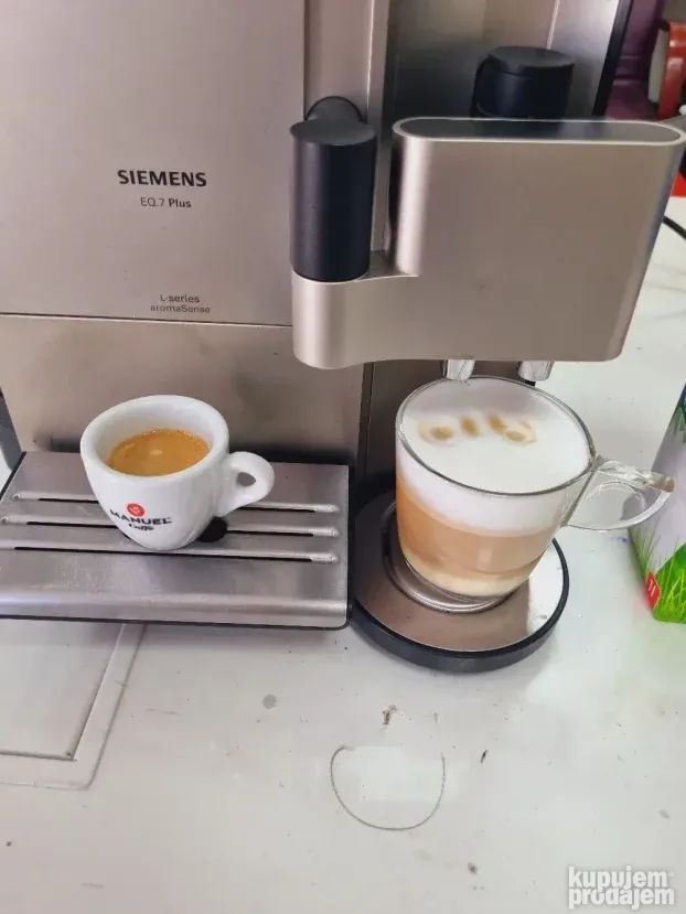 Espresso aparat Siemens EQ7 Plus