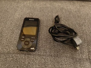 Sony MP4 Player 8gb Nwz-e584