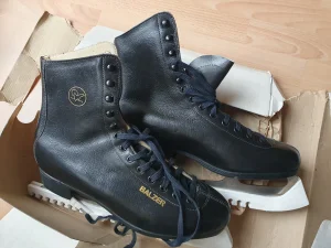 Stare kozne klizaljke  BALZER White Romance