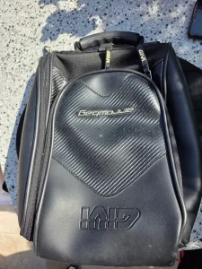 Kao NOVA magnetna tank torba GIVI Arrowbag