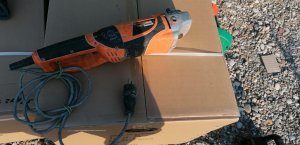 el.brusilica veca profi line yplng2351 2350w.neispravna