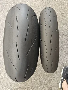 Moto gume pirelli 200/60/17 i 120/70/17 god 2022/23