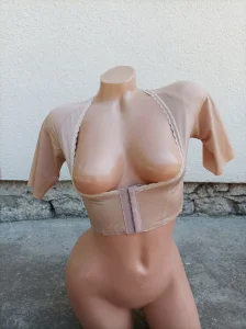 Retro Steznik za Podizanje Grudi M