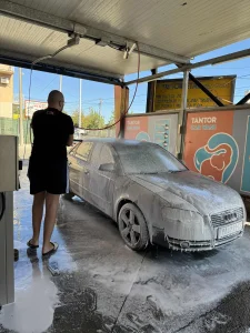 Samouslužna auto perionica