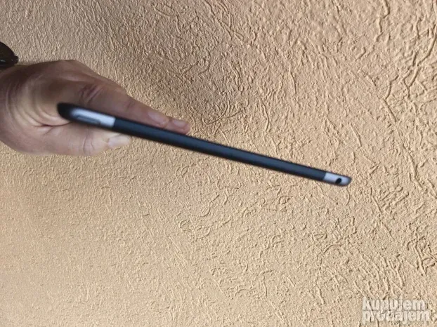 Ipad 8 10.2 sa sim slotom