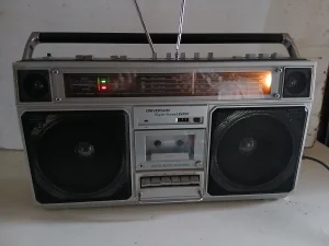 Universum super sound 16000