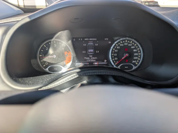 2015 Jeep Renegade 2.0-liter Dizel