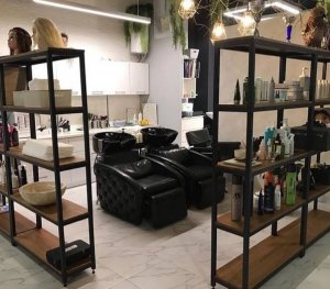 Police po meri i zelji Uređenje frizerskog salona