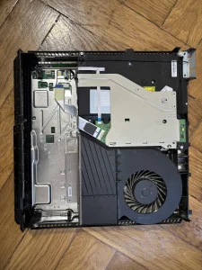 Zamena termalne paste servis Sony Playstation 4 ciscenje PS4