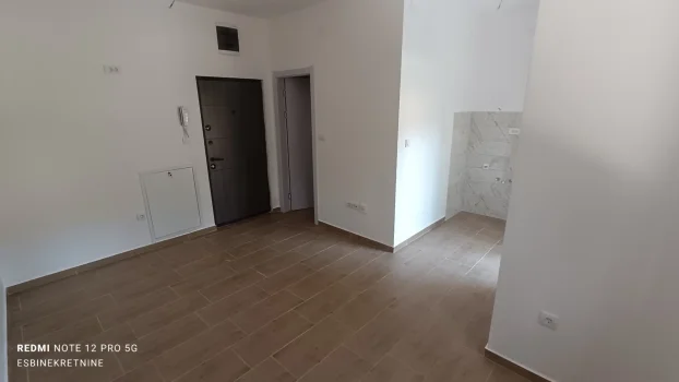 Jeremička 3A, Valjevo, Divčibare, 0.5 garsonjera, 21 m²