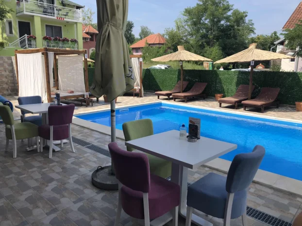 Srebrno jezero - turisticko ugostiteljski objekat