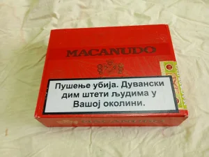Macanudo drvena kutija