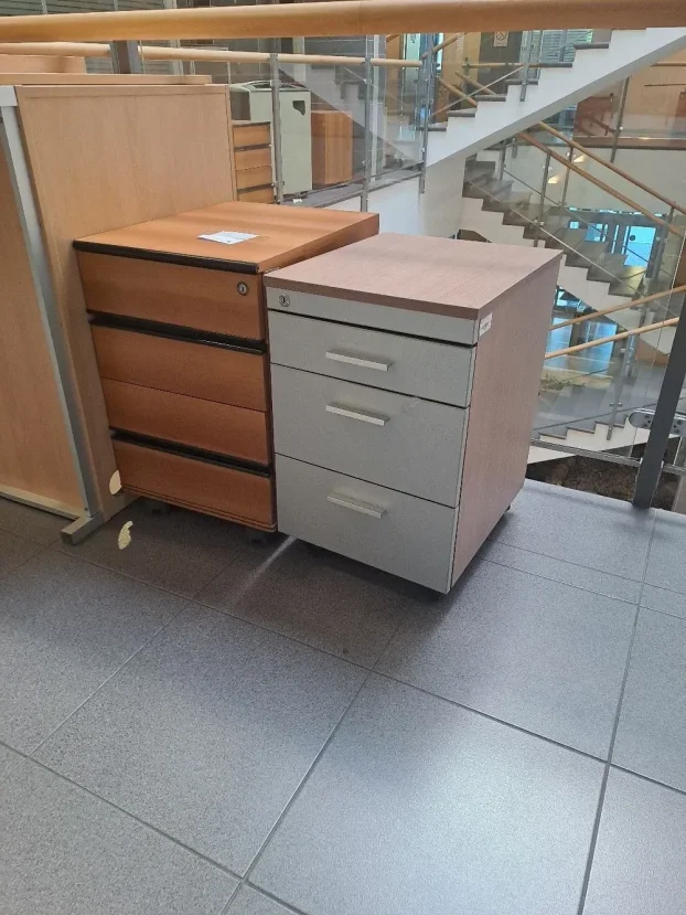 Kancelarijski namestaj po super povoljnim cenama