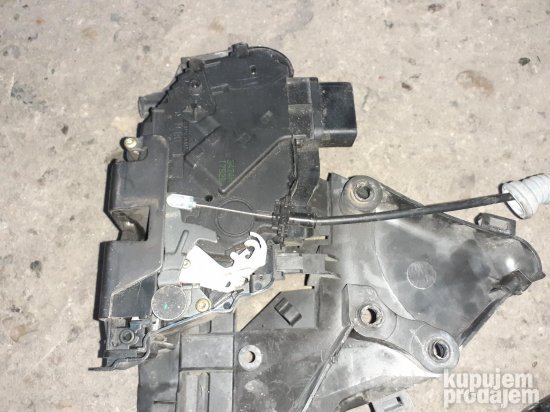 Volvo S 40 brava prednjih desnih vrata