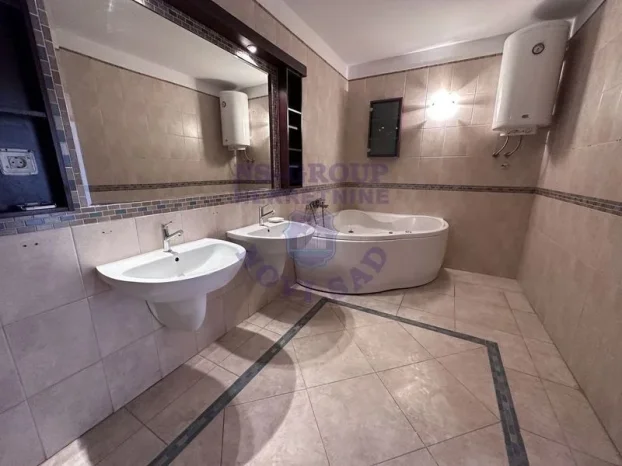 Š-539642, Opština Novi Sad, 5+ petosoban, 154 m²