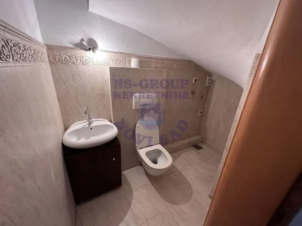 Š-539642, Opština Novi Sad, 5+ petosoban, 154 m²