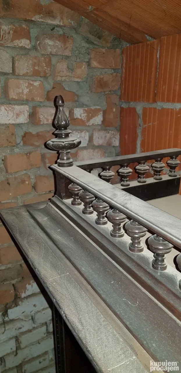 Stari stilski nameštaj