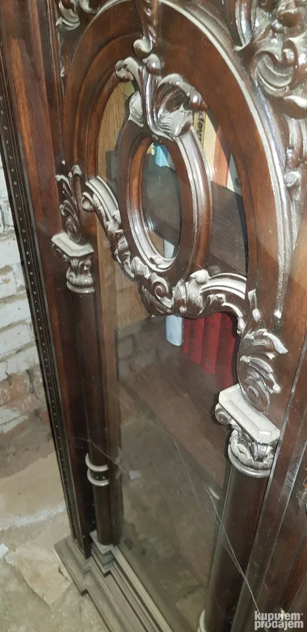 Stari stilski nameštaj