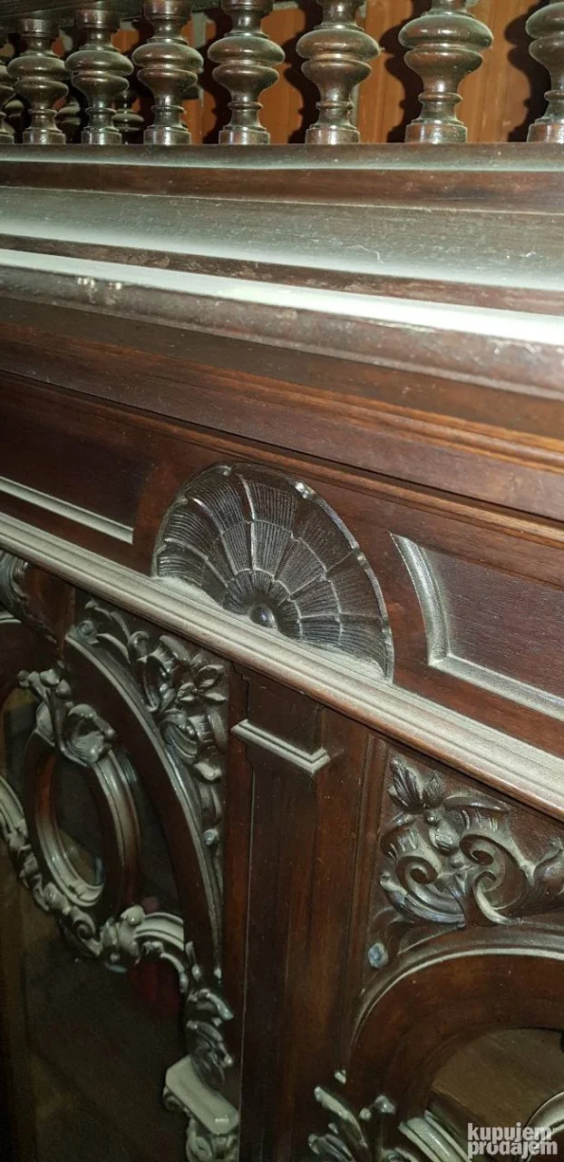 Stari stilski nameštaj