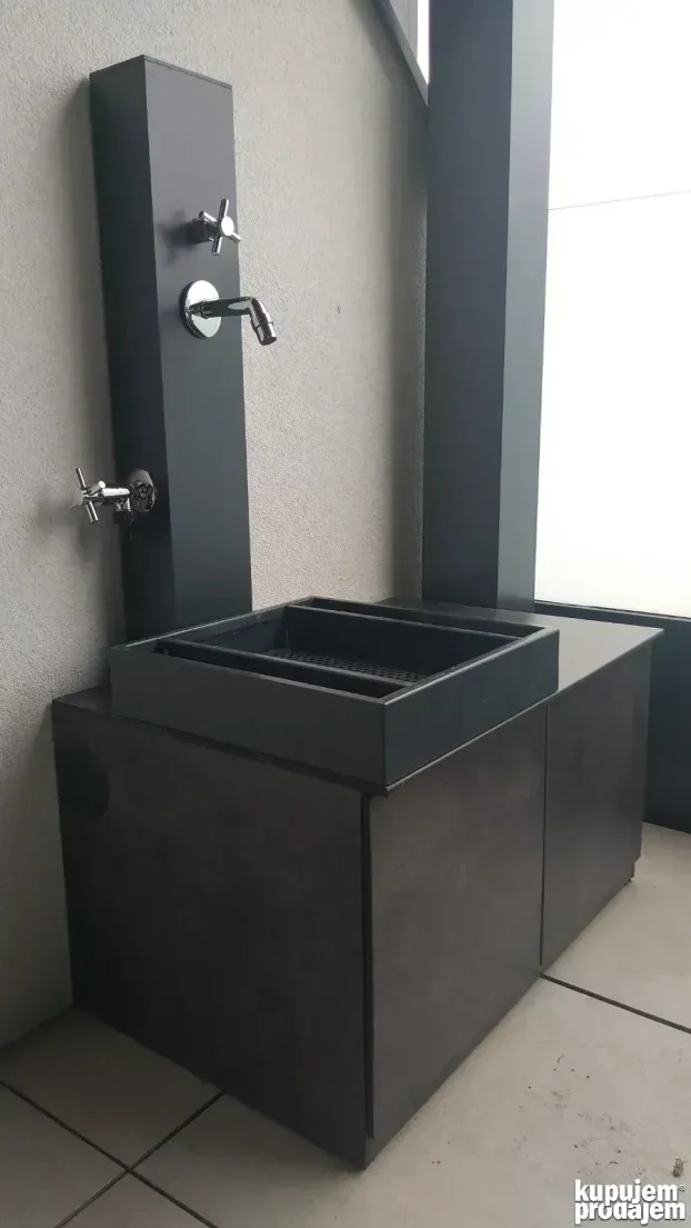 Metalne baštenske i dvorišne česme