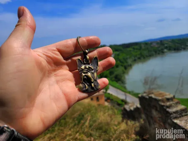 Francuski buldog 3d privezak za ključeve