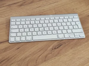 Apple bluetooth WiFi bezicna tastatura A1314 iMac No.2