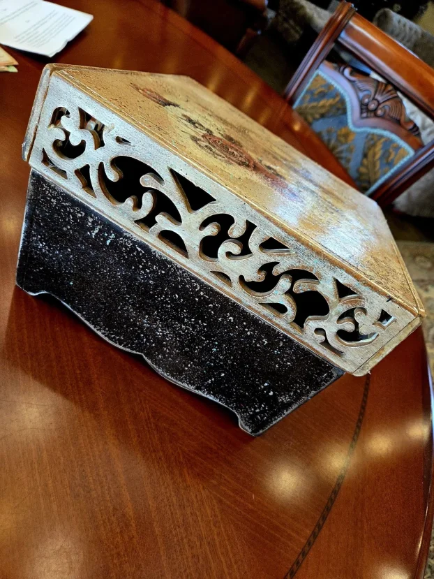 Stara drvena kutija iz Pariza, 25 cm