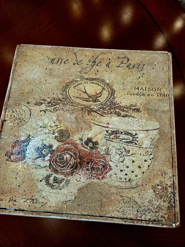 Stara drvena kutija iz Pariza, 25 cm