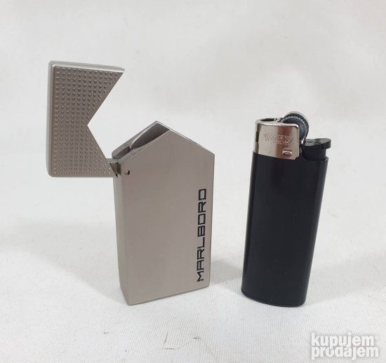 Upaljač Marlboro metalno kućište NOVO
