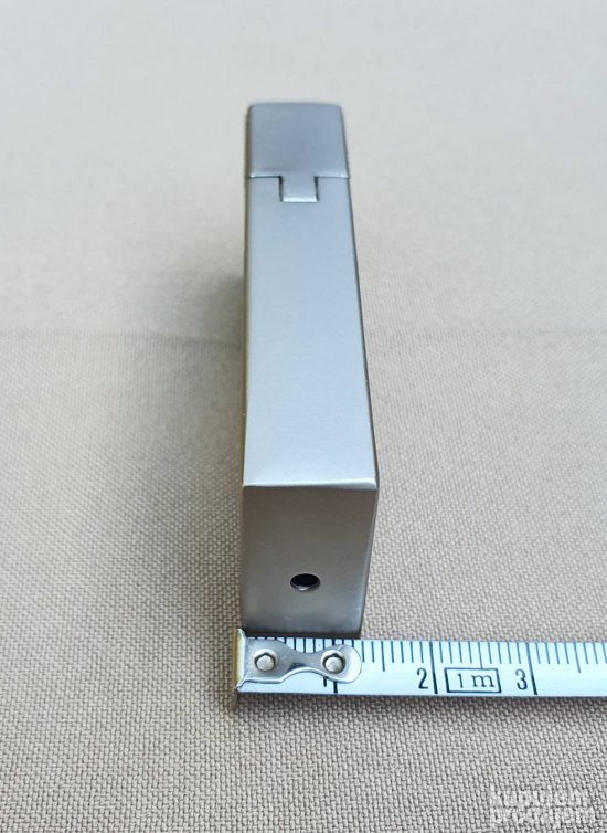 Upaljač Marlboro metalno kućište NOVO