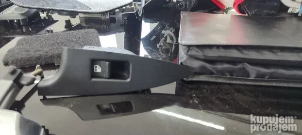 alfa romeo giulietta prekidac stakla zadnji