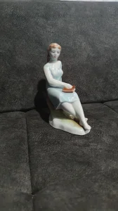Zsolnay figura