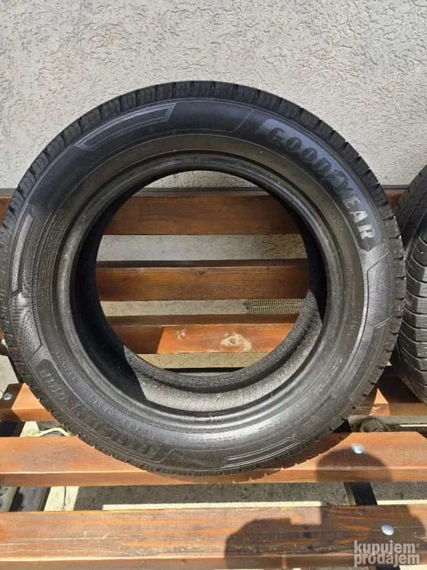 195 60 16c Goodyear letnje