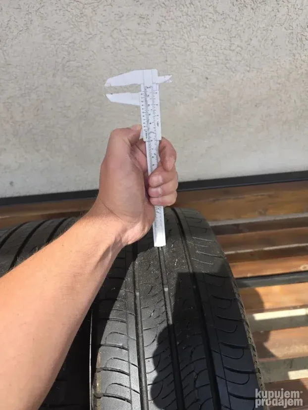 195 60 16c Goodyear letnje