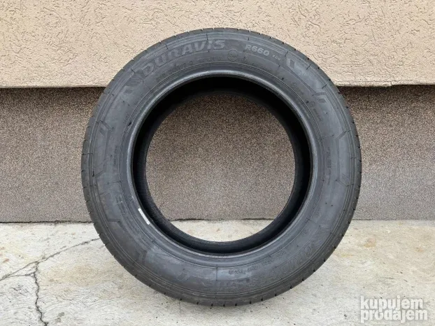 Jedna teretna guma za kombi Bridgestone Duravis 215/60/17 C