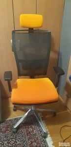 Kompjuterska stolica