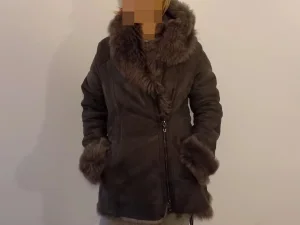 Ženska KOŽNA BUNDA  jagnjeći Monton veličina  L  KAO NOVA
